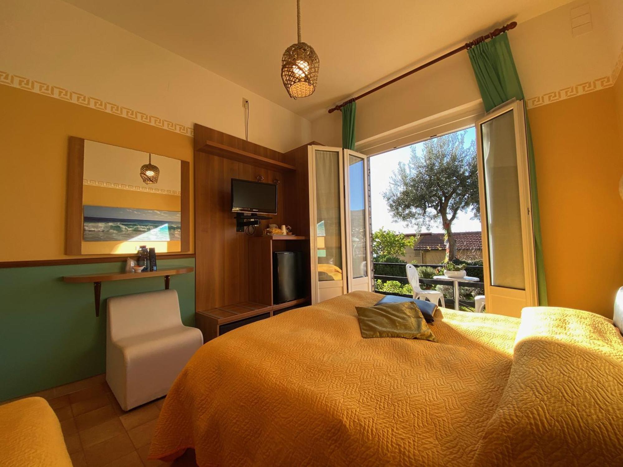 Albergo La Pineta Marina dʼMarina dʼAndora Δωμάτιο φωτογραφία