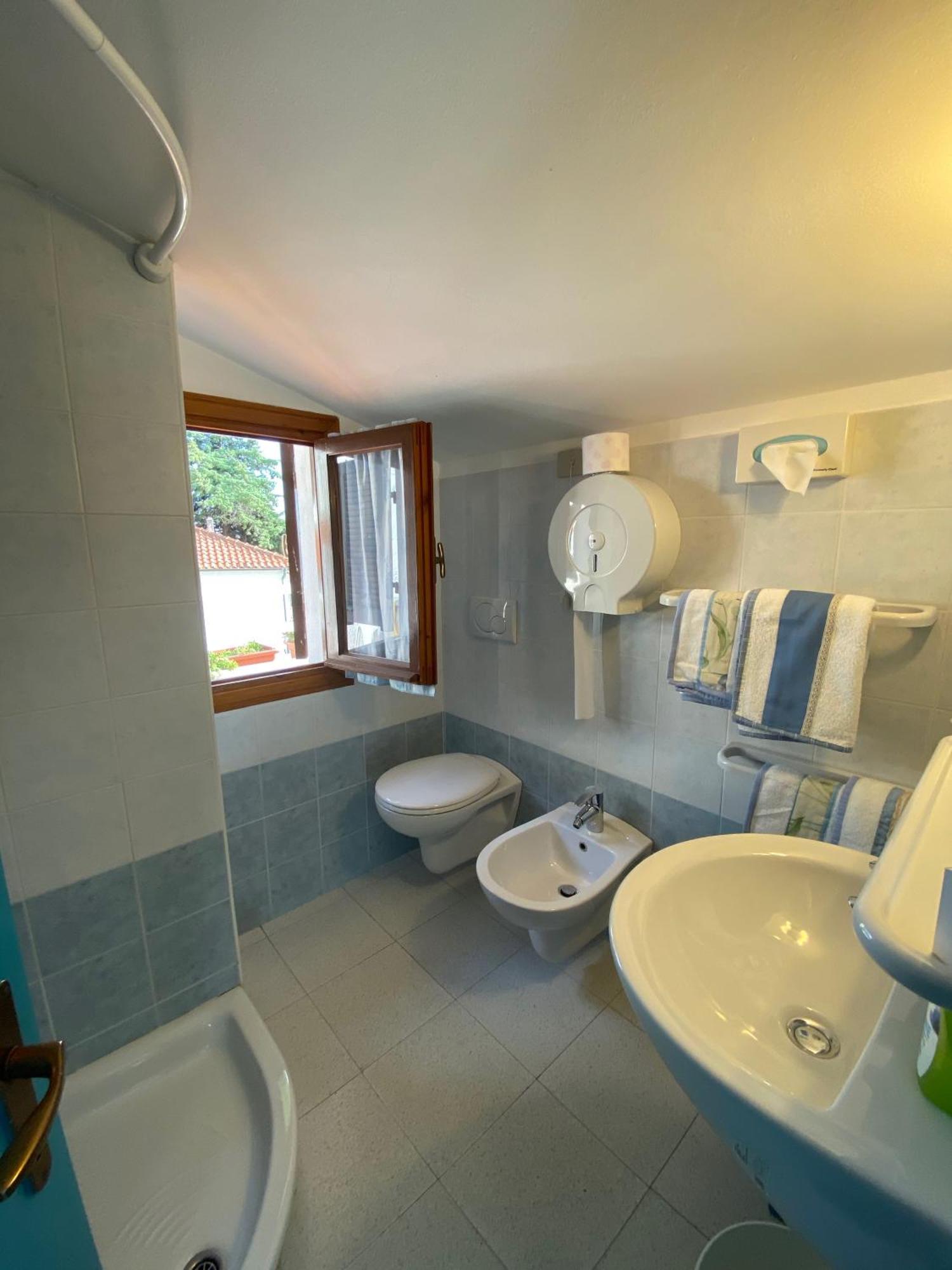 Albergo La Pineta Marina dʼMarina dʼAndora Δωμάτιο φωτογραφία