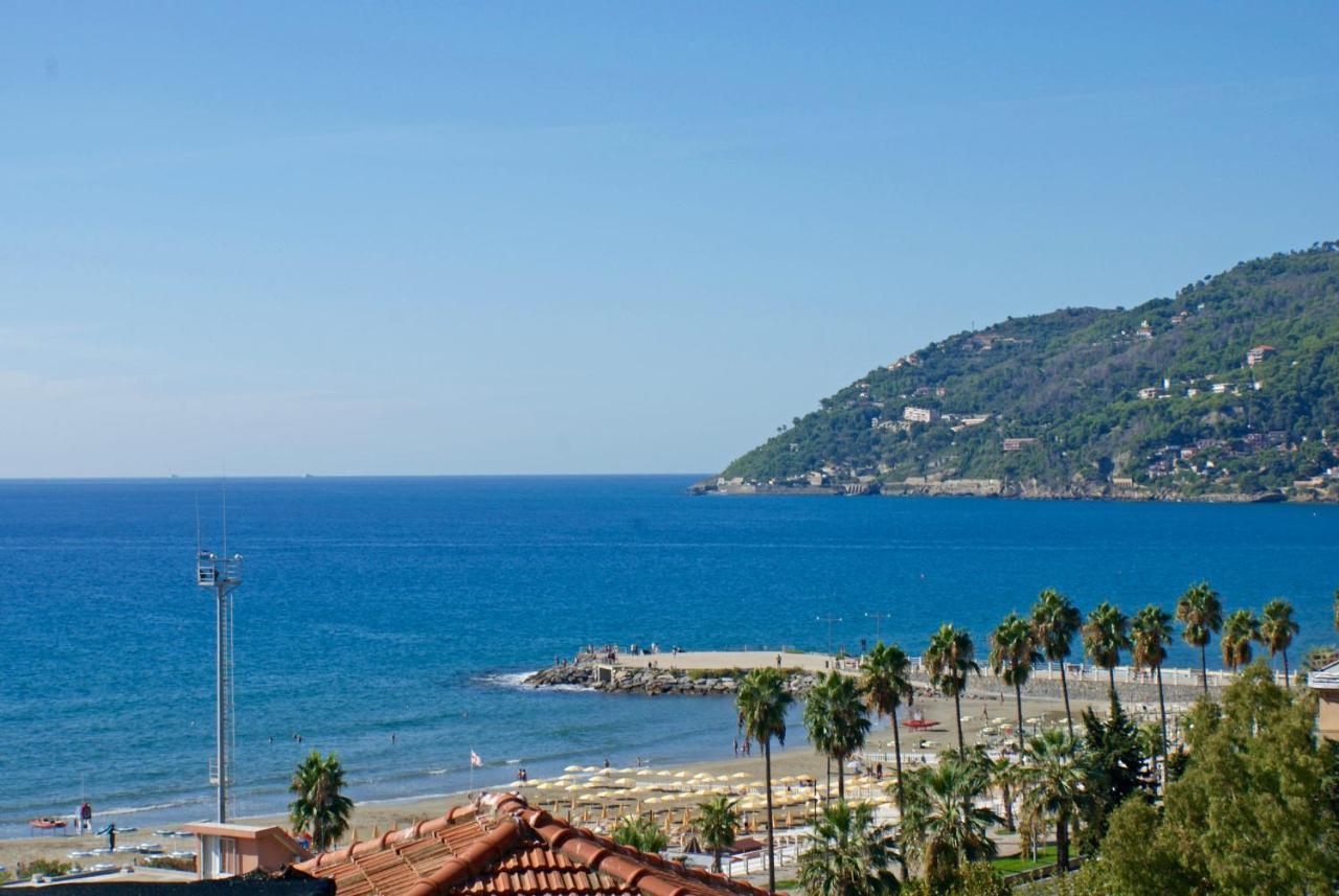Albergo La Pineta Marina dʼMarina dʼAndora Εξωτερικό φωτογραφία