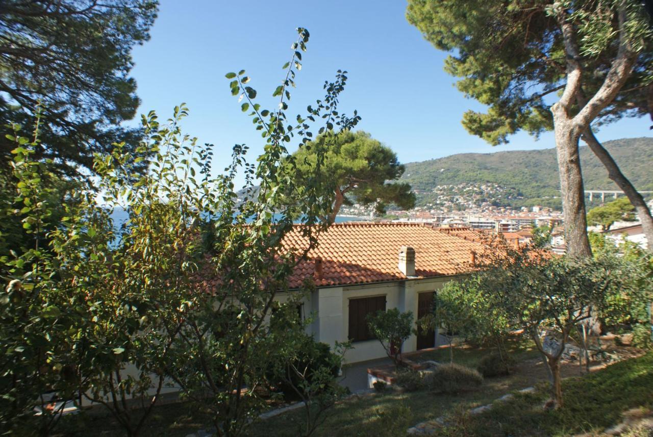Albergo La Pineta Marina dʼMarina dʼAndora Εξωτερικό φωτογραφία