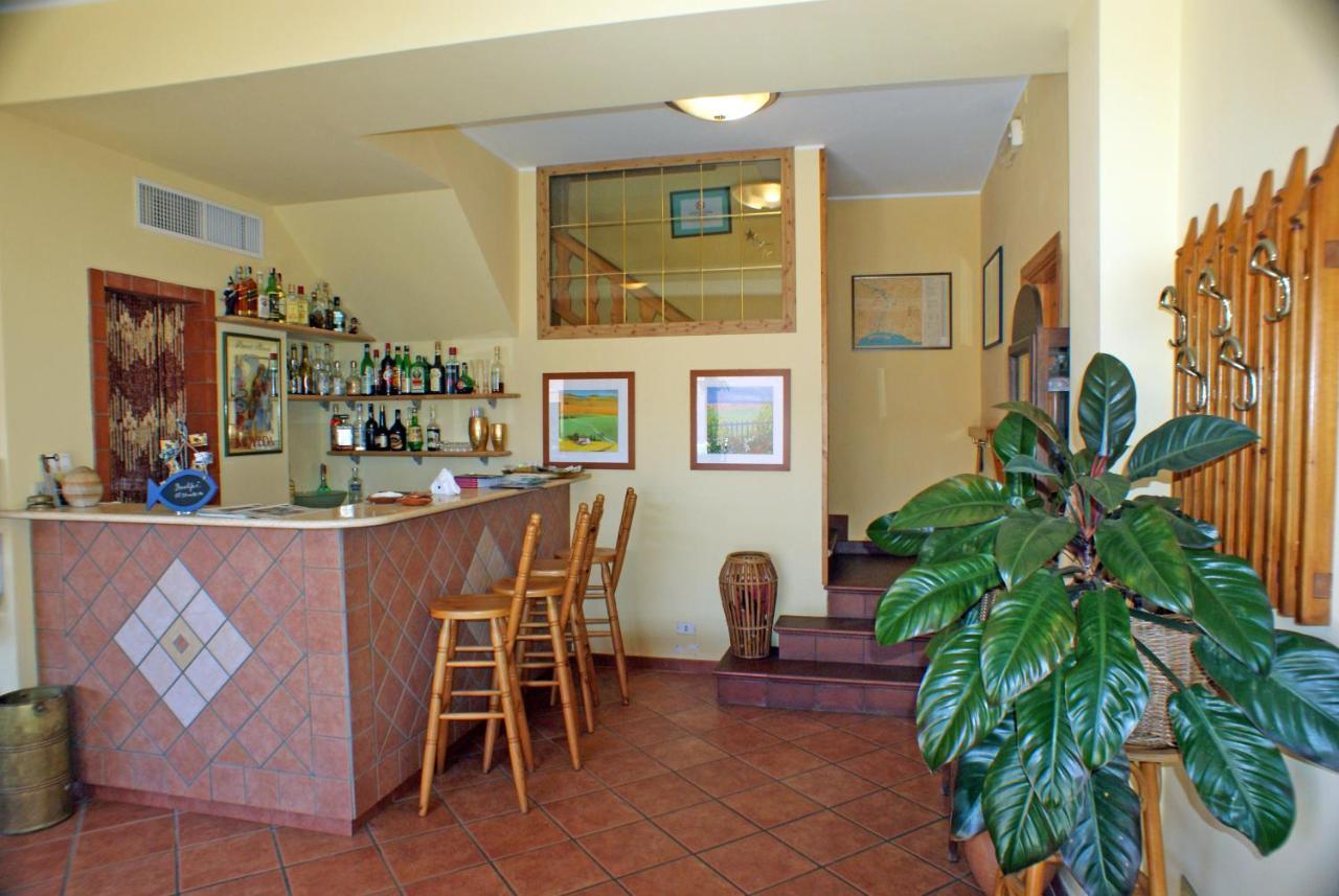 Albergo La Pineta Marina dʼMarina dʼAndora Εξωτερικό φωτογραφία
