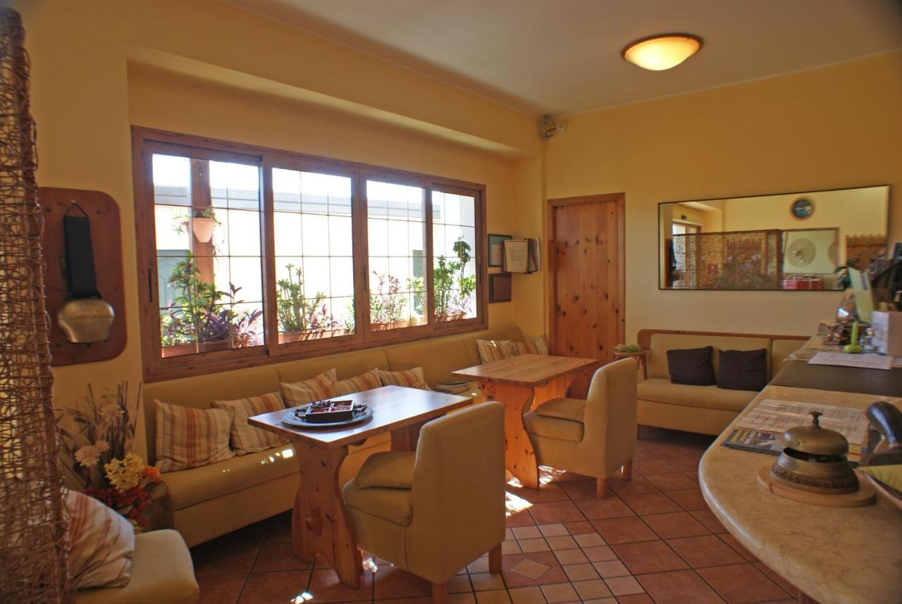 Albergo La Pineta Marina dʼMarina dʼAndora Εξωτερικό φωτογραφία