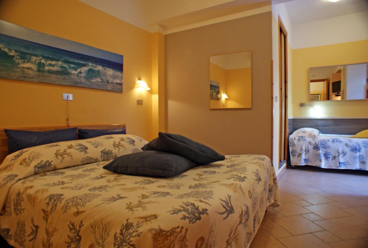 Albergo La Pineta Marina dʼMarina dʼAndora Δωμάτιο φωτογραφία